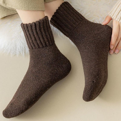 Warm Socks for Women – Cozy Mid-Calf Winter Gift Set ❄️