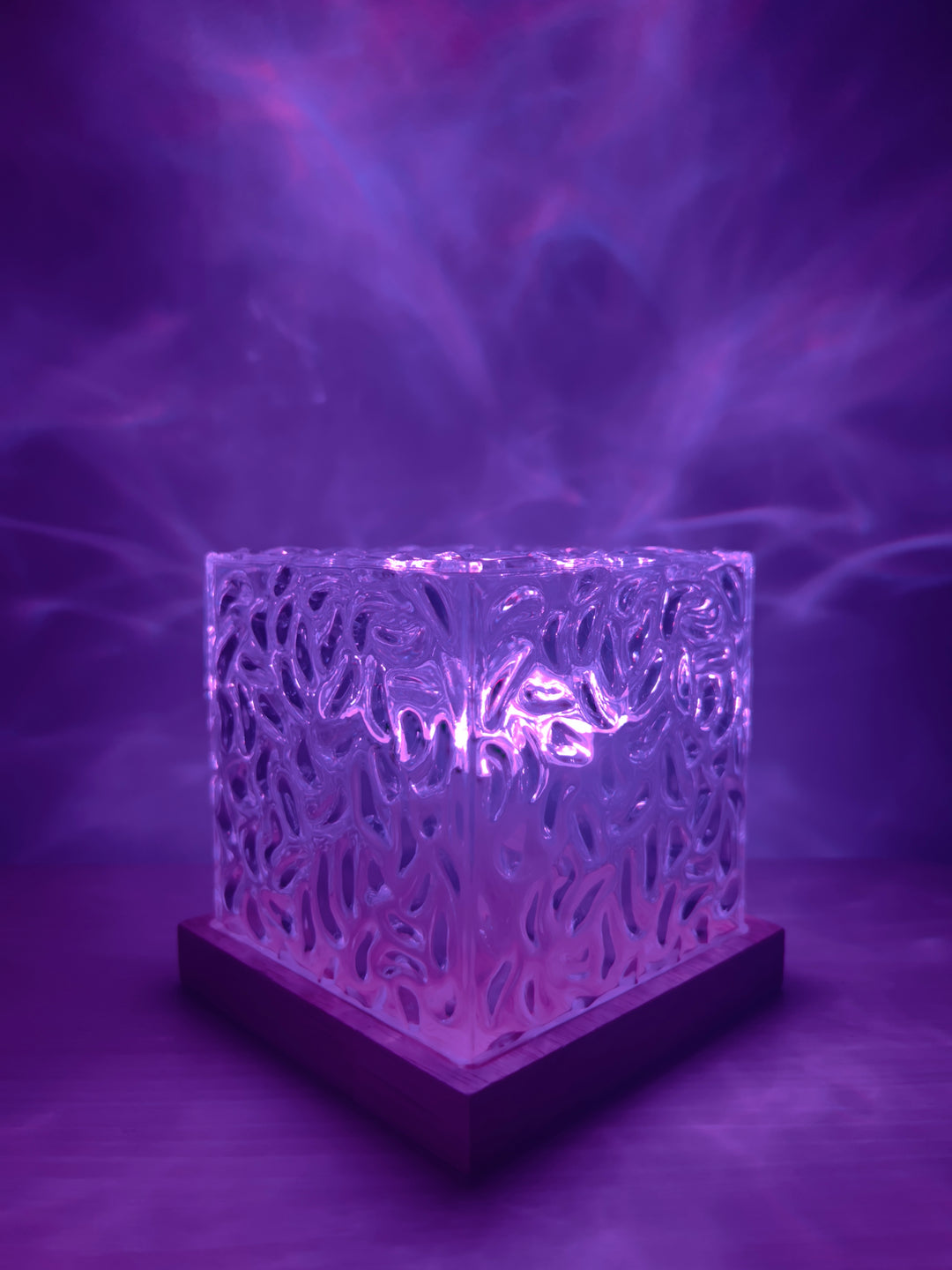 Ocean Aurora Lamp with Remote – 16 Ocean Wave Colors Lamp