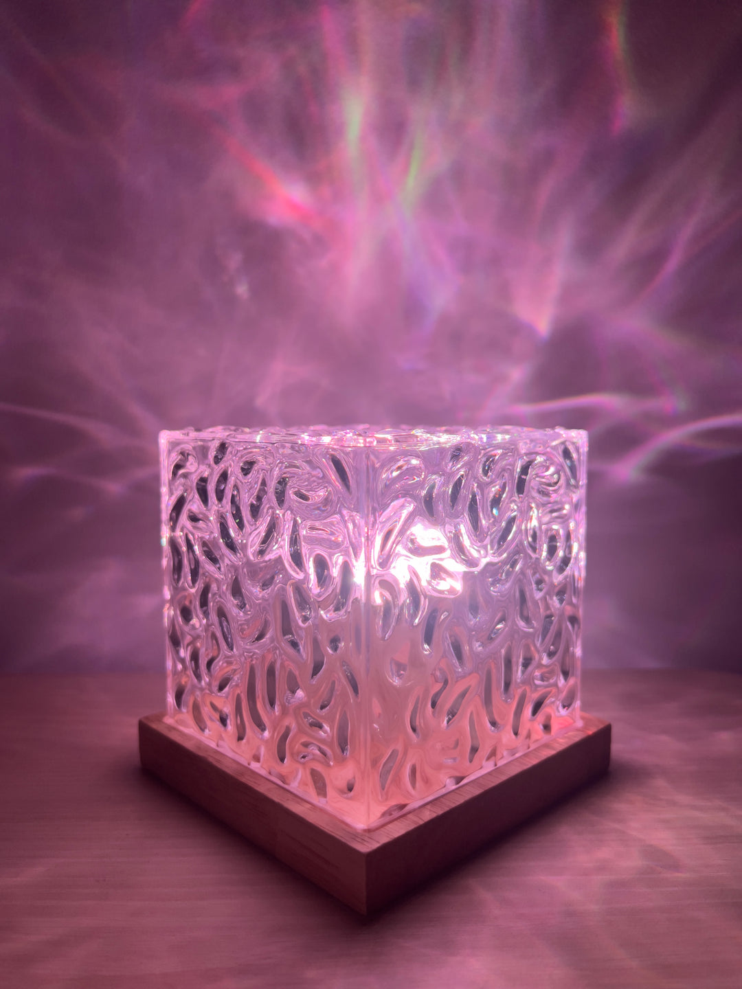 Ocean Aurora Lamp with Remote – 16 Ocean Wave Colors Lamp